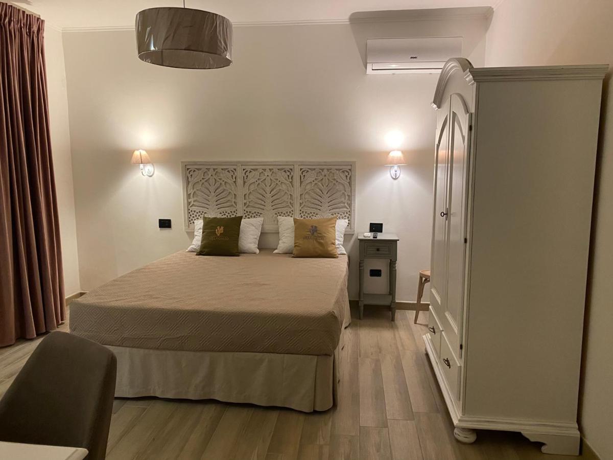 B&B Villa Gallo Torre Squillace ภายนอก รูปภาพ