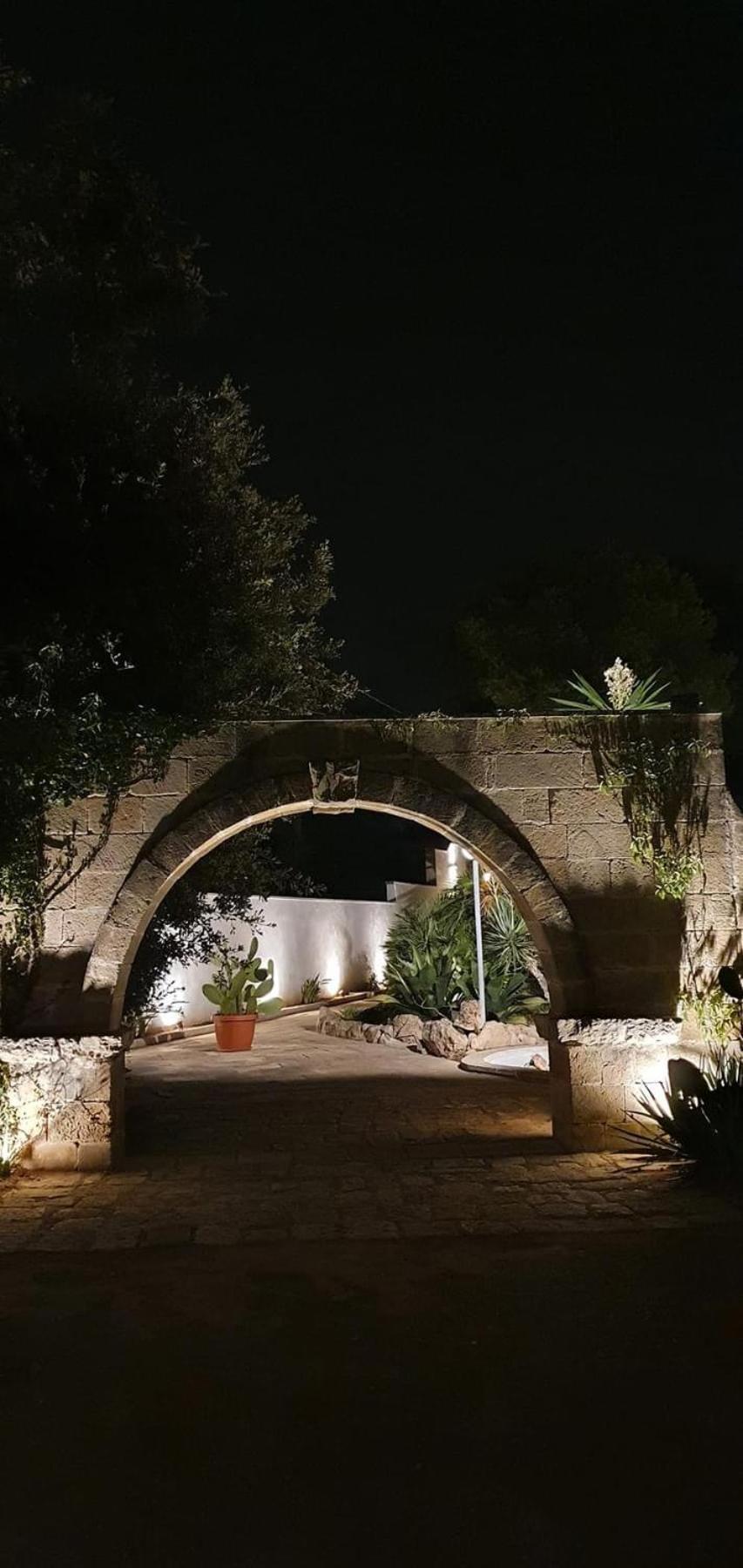 B&B Villa Gallo Torre Squillace ภายนอก รูปภาพ